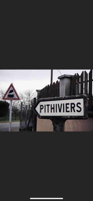 F2 Rez De Chaussee O Meuble De Pithiviers Bagian luar foto